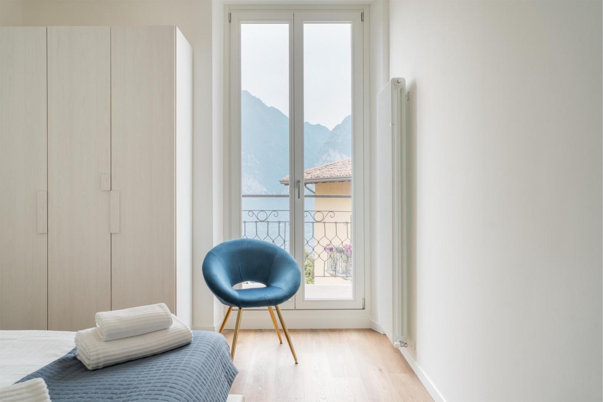 Garda Living Apartments Torbole トルボレ エクステリア 写真
